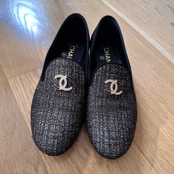 Chanel Flats - Picture 2 of 6